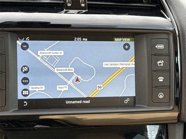 Used 2018 Jaguar F-PACE Premium image 20