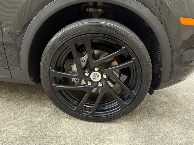 Used 2019 Porsche Cayenne image 36