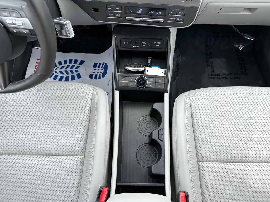 Used 2024 Hyundai Kona Limited AWD/4WD image 11