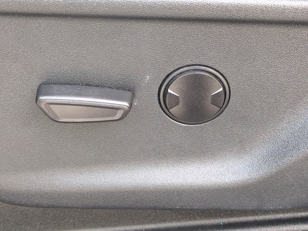 Used 2025 Ford F250 XLT image 18