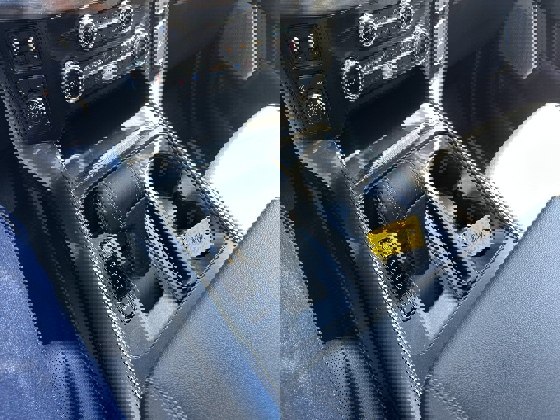 Certified 2023 Ford F150 Lariat w/ Equipment Group 502A High image 15