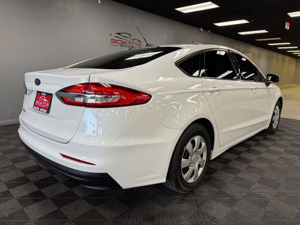 Used 2019 Ford Fusion S image 14