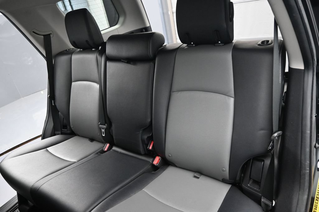 Used 2021 Toyota 4Runner SR5 Premium w/ Moonroof Package AWD/4WD image 16