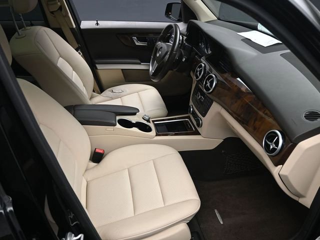 Used 2015 Mercedes-Benz GLK 350 2WD image 31