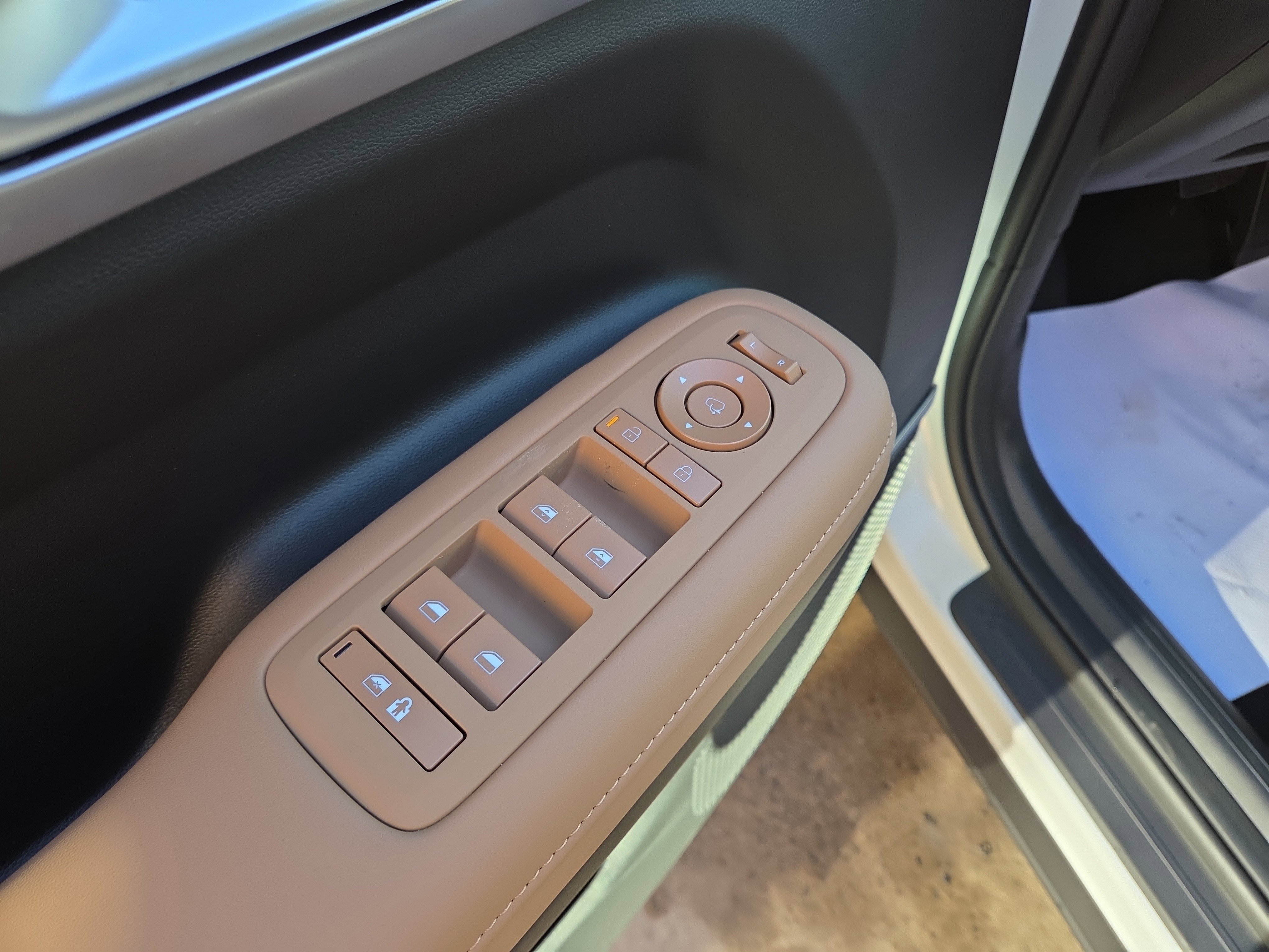 New 2026 Hyundai Santa Fe Limited image 17