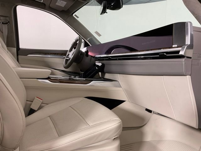 Certified 2025 Cadillac Escalade Premium Luxury Platinum image 30