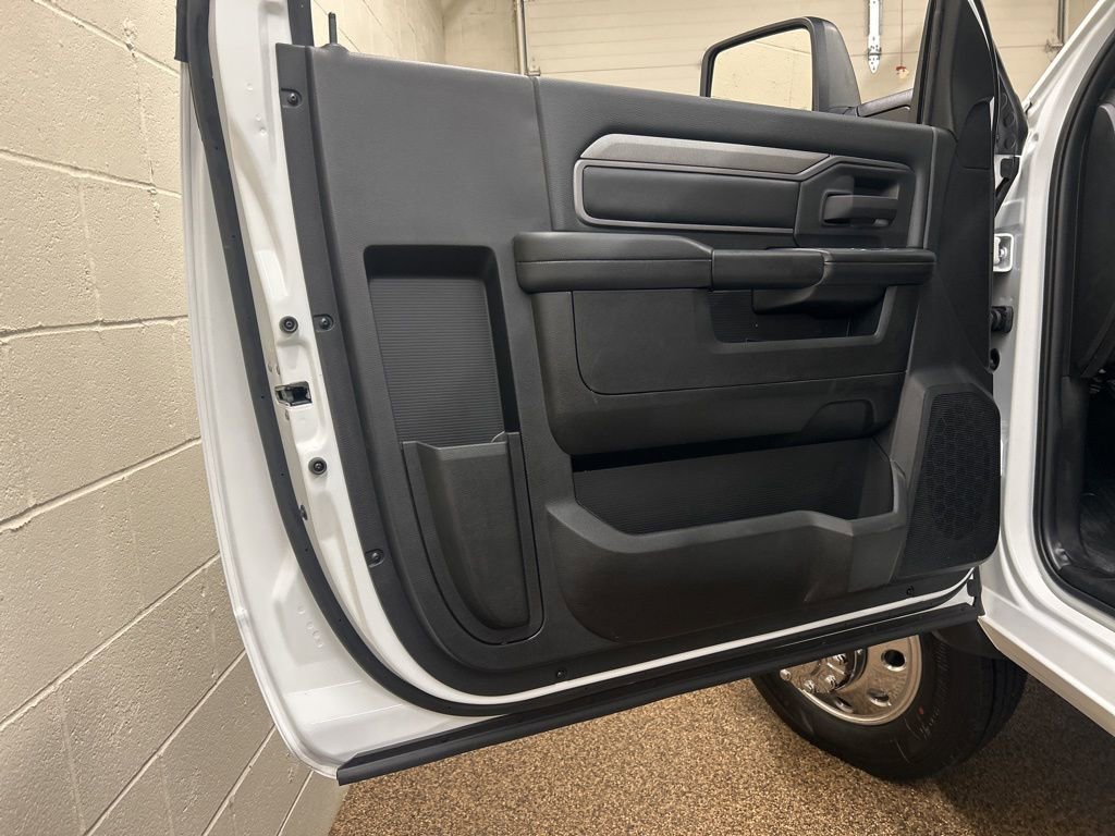 New 2026 RAM 5500 Tradesman image 9