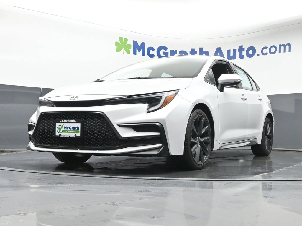 Used 2024 Toyota Corolla SE image 6