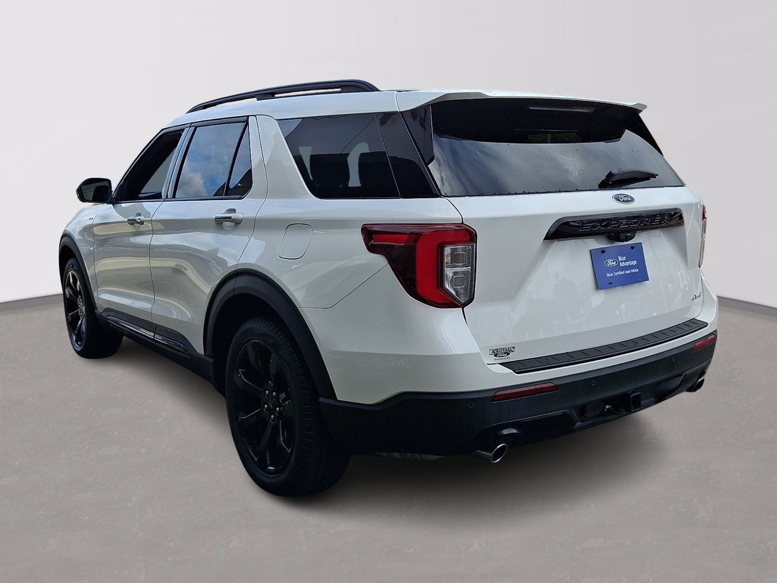 Certified 2023 Ford Explorer ST-Line w/ Class IV Trailer Tow Package AWD/4WD image 4