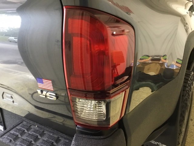 Used 2022 Toyota Tacoma SR image 23