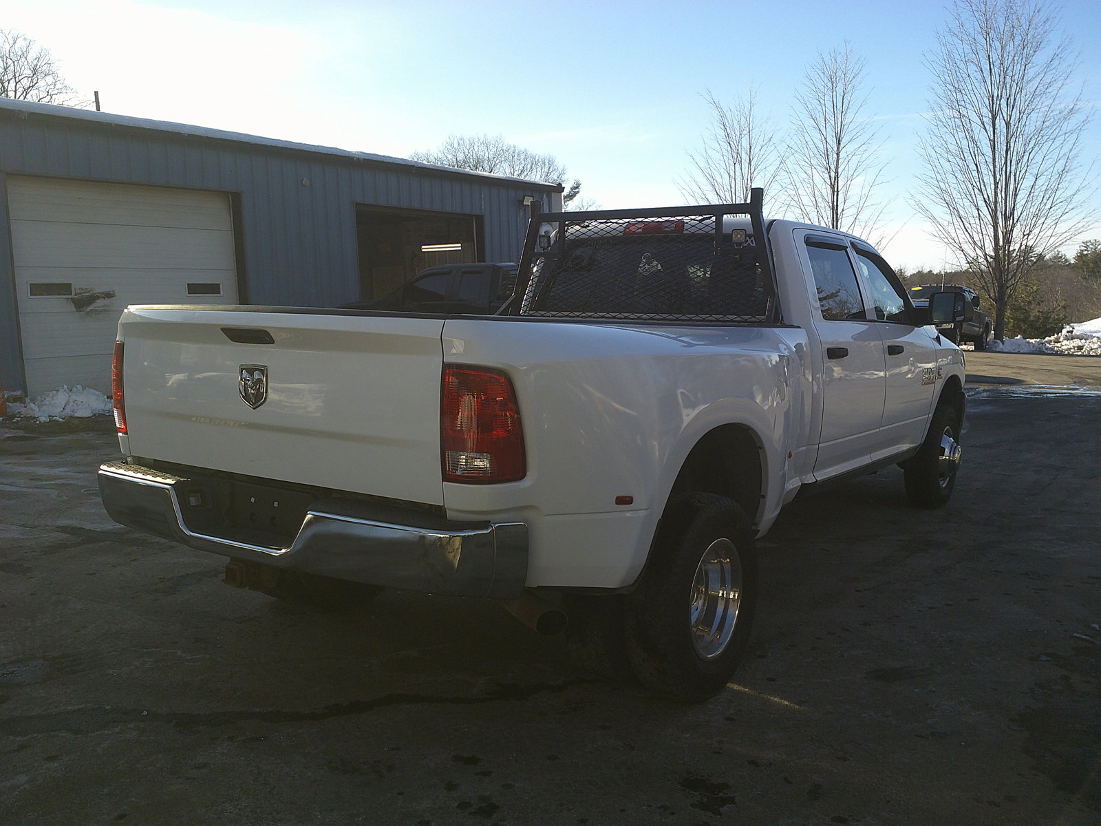 Used 2014 RAM 3500 Tradesman w/ Chrome Appearance Group image 4