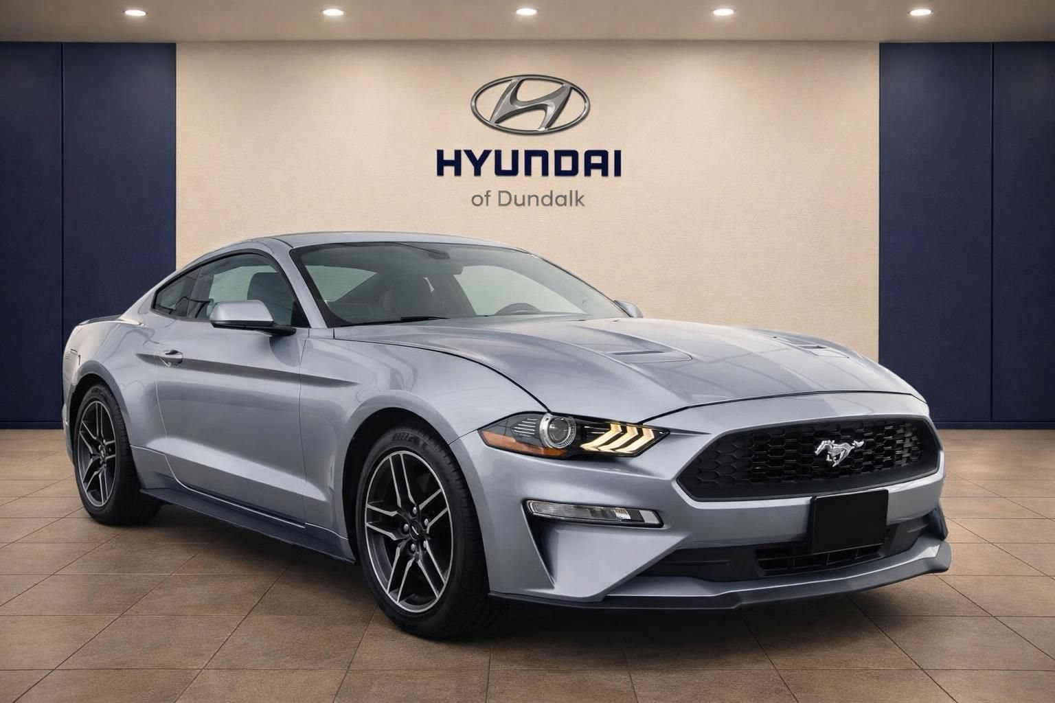 Used 2022 Ford Mustang Premium RWD image 2