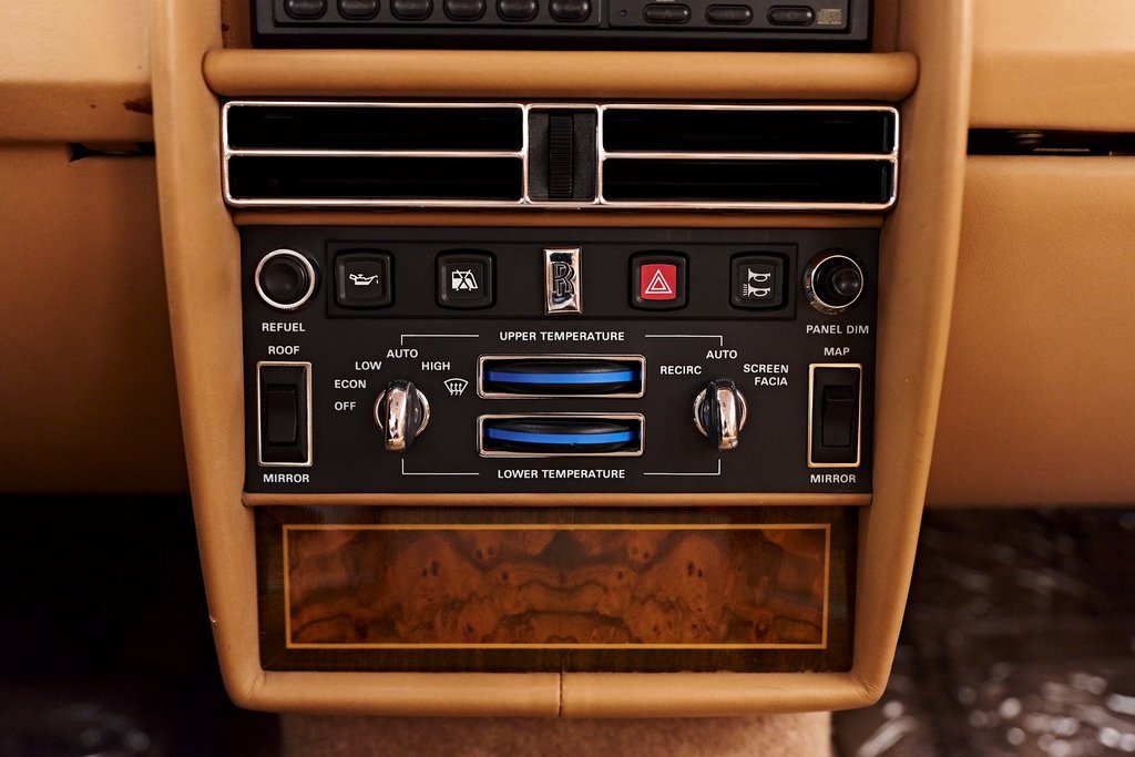 Used 1990 Rolls-Royce Silver Spur II image 92