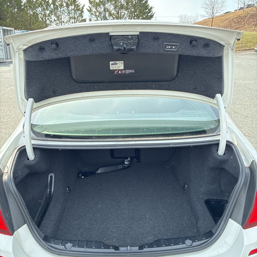 Used 2016 BMW 550i xDrive Sedan image 3