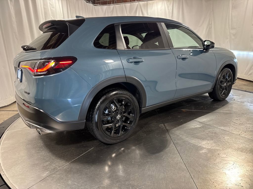 Used 2023 Honda HR-V Sport image 8
