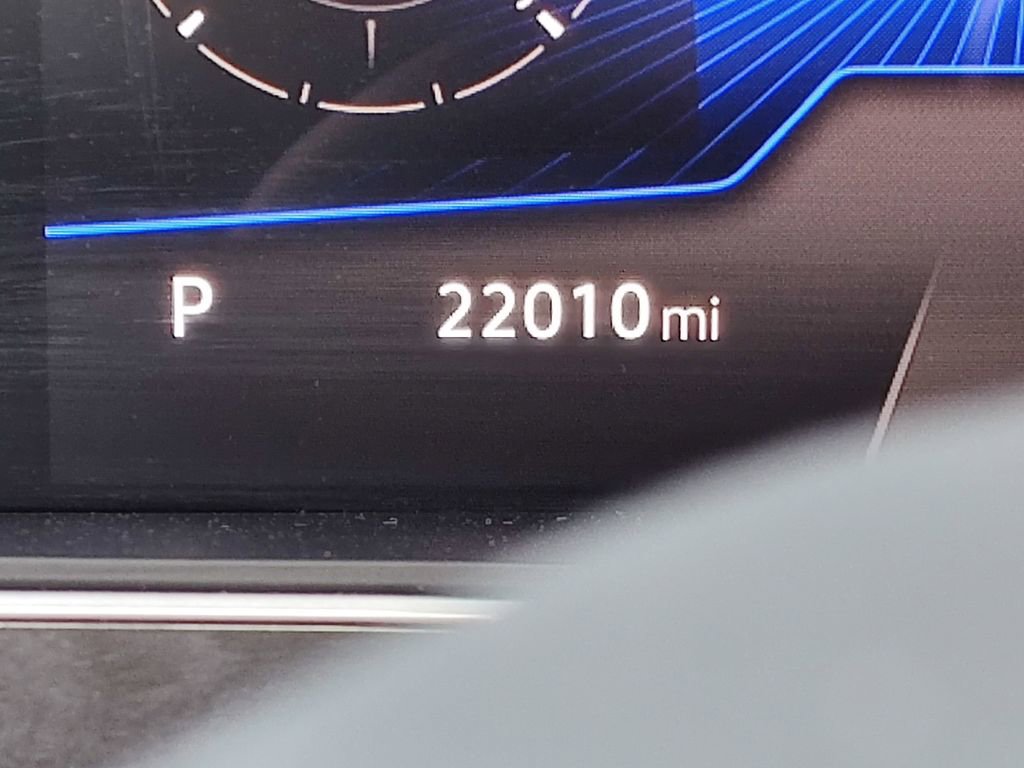 Used 2024 Volkswagen Tiguan Wolfsburg Edition image 38