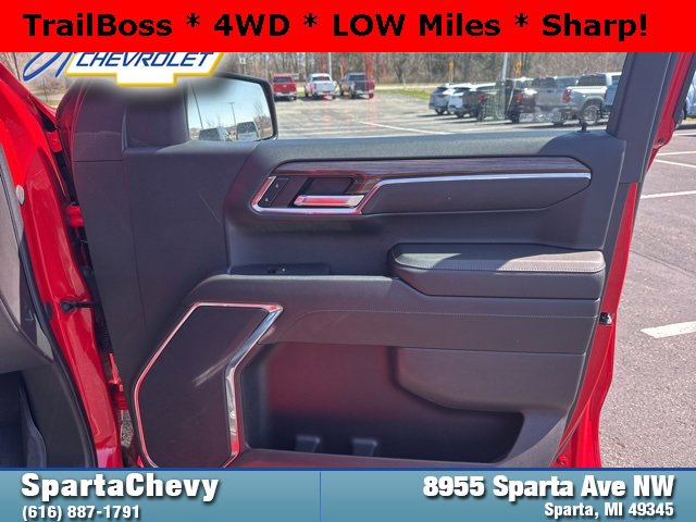 Used 2024 Chevrolet Silverado 1500 LT Trail Boss w/ Protection Package image 16