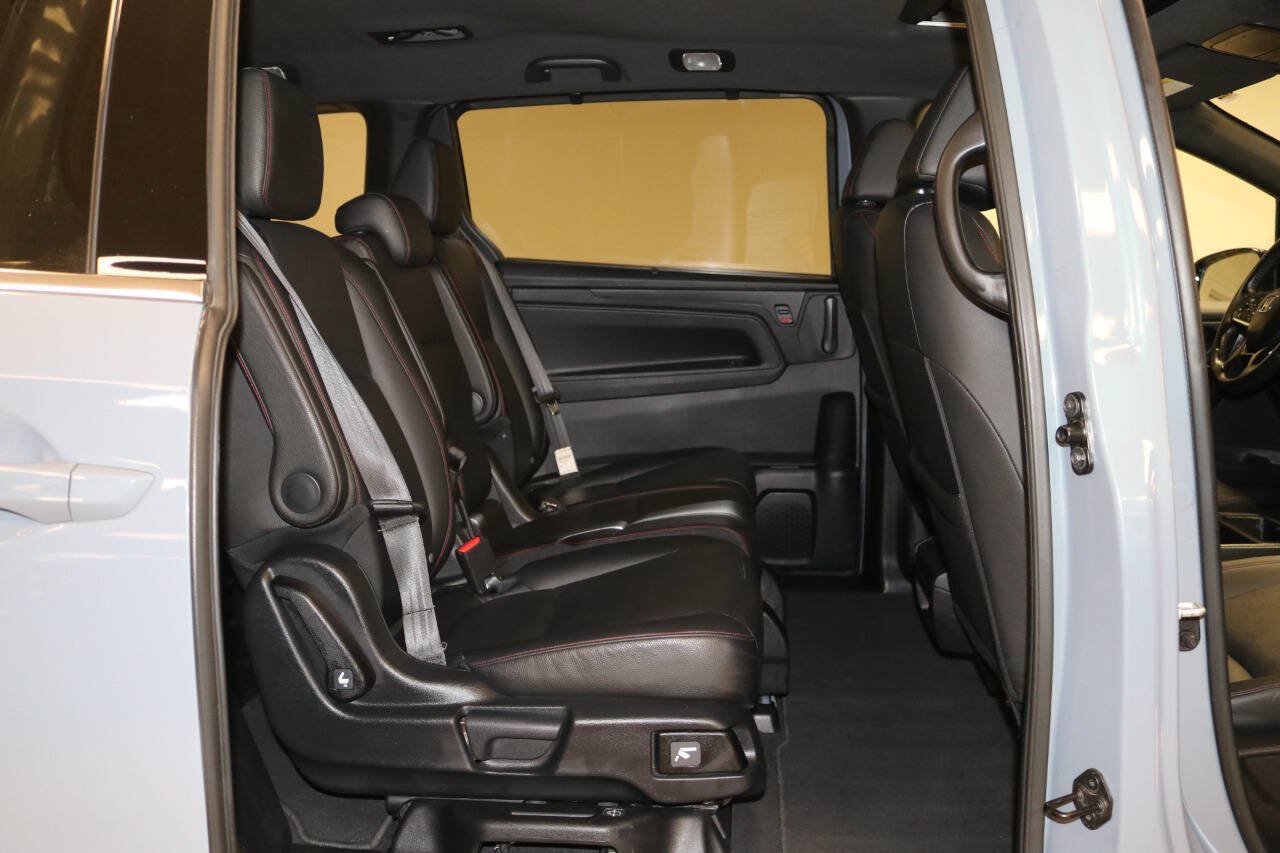 Used 2024 Honda Odyssey Sport image 22