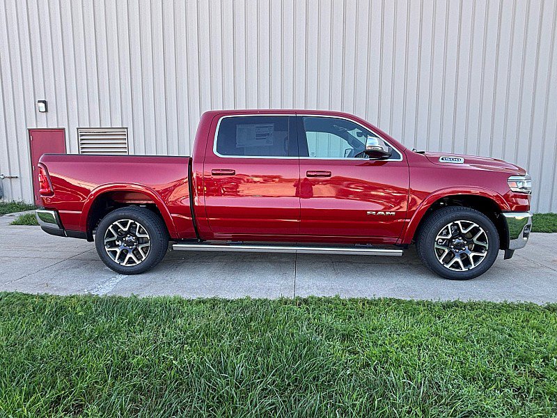 New 2027 RAM 1500 Laramie w/ Chrome Appearance Group AWD/4WD image 4