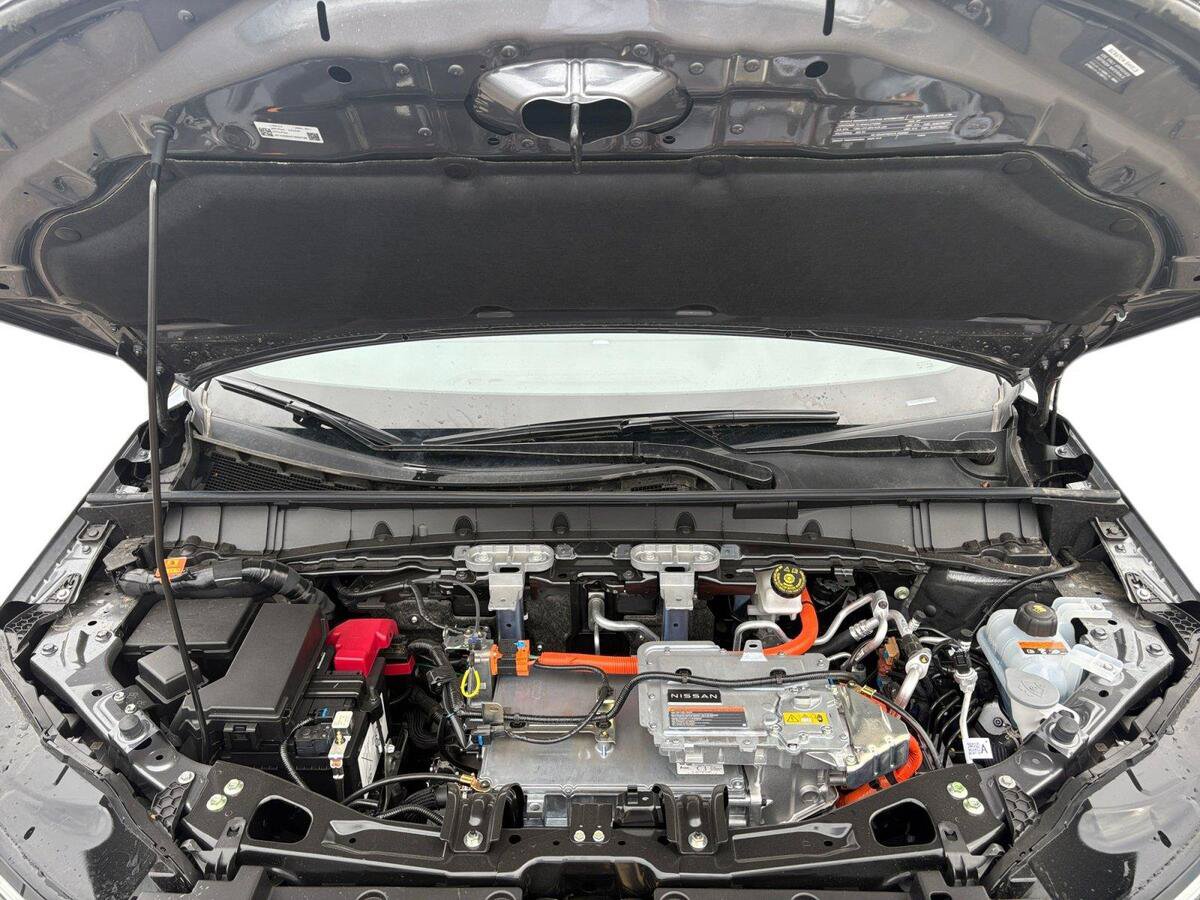 New 2026 Nissan Leaf w/ Floor Mat Package (S+) FWD image 18