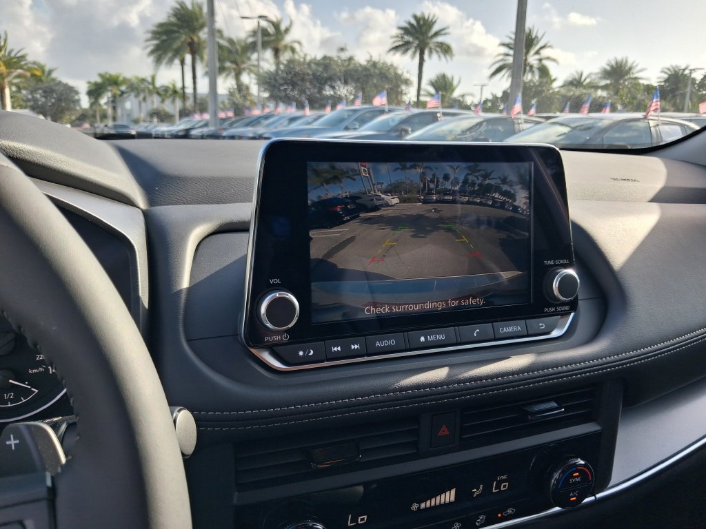 Certified 2026 Nissan Rogue SV FWD image 21