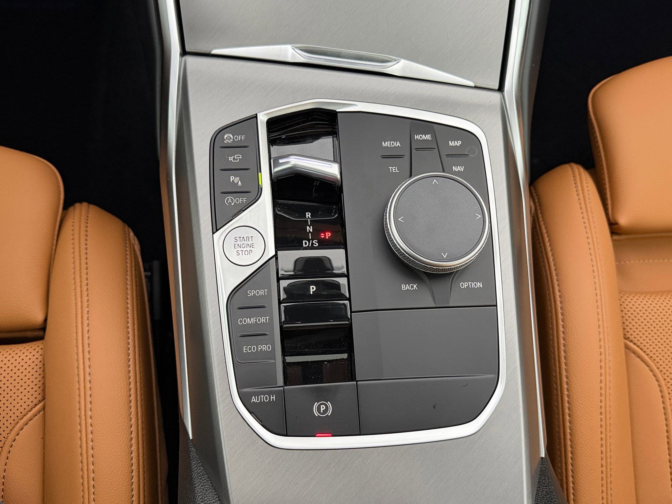 Used 2026 BMW 330i Sedan w/ M Sport Package image 18