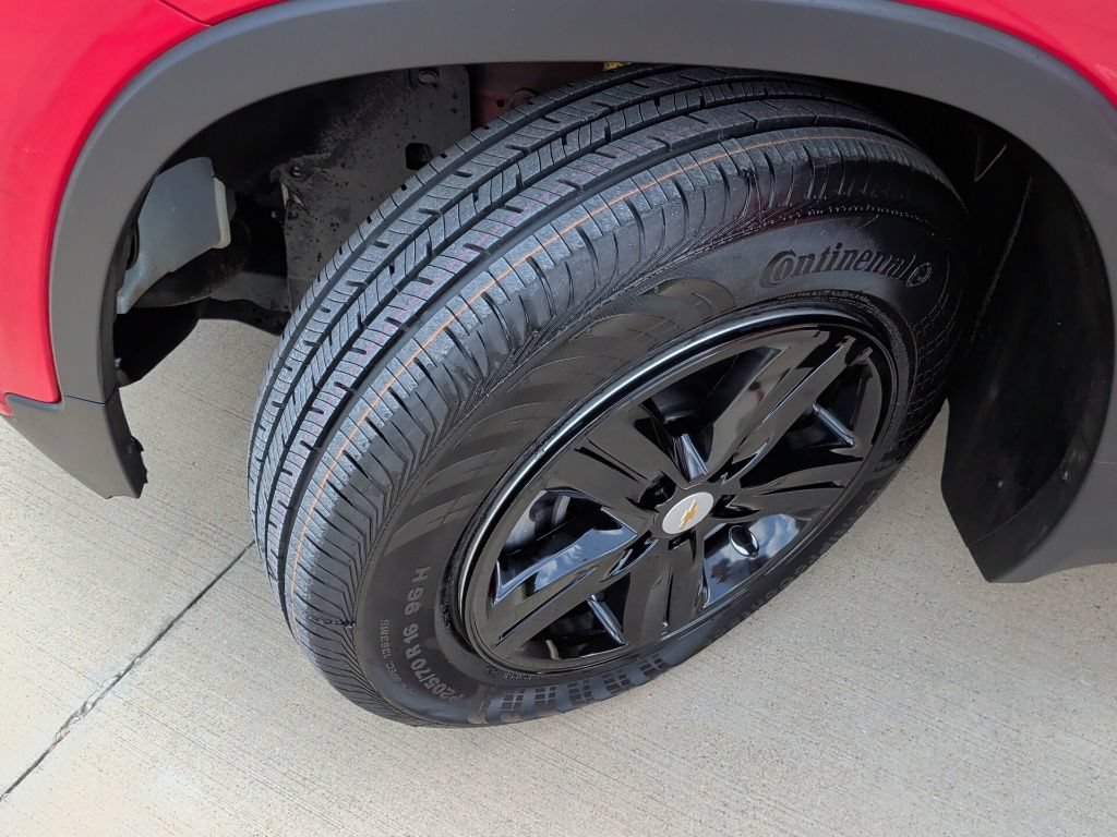 Used 2020 Chevrolet Trax LT FWD image 36