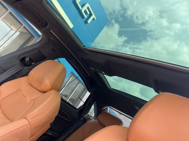 Used 2024 Audi S8 image 64