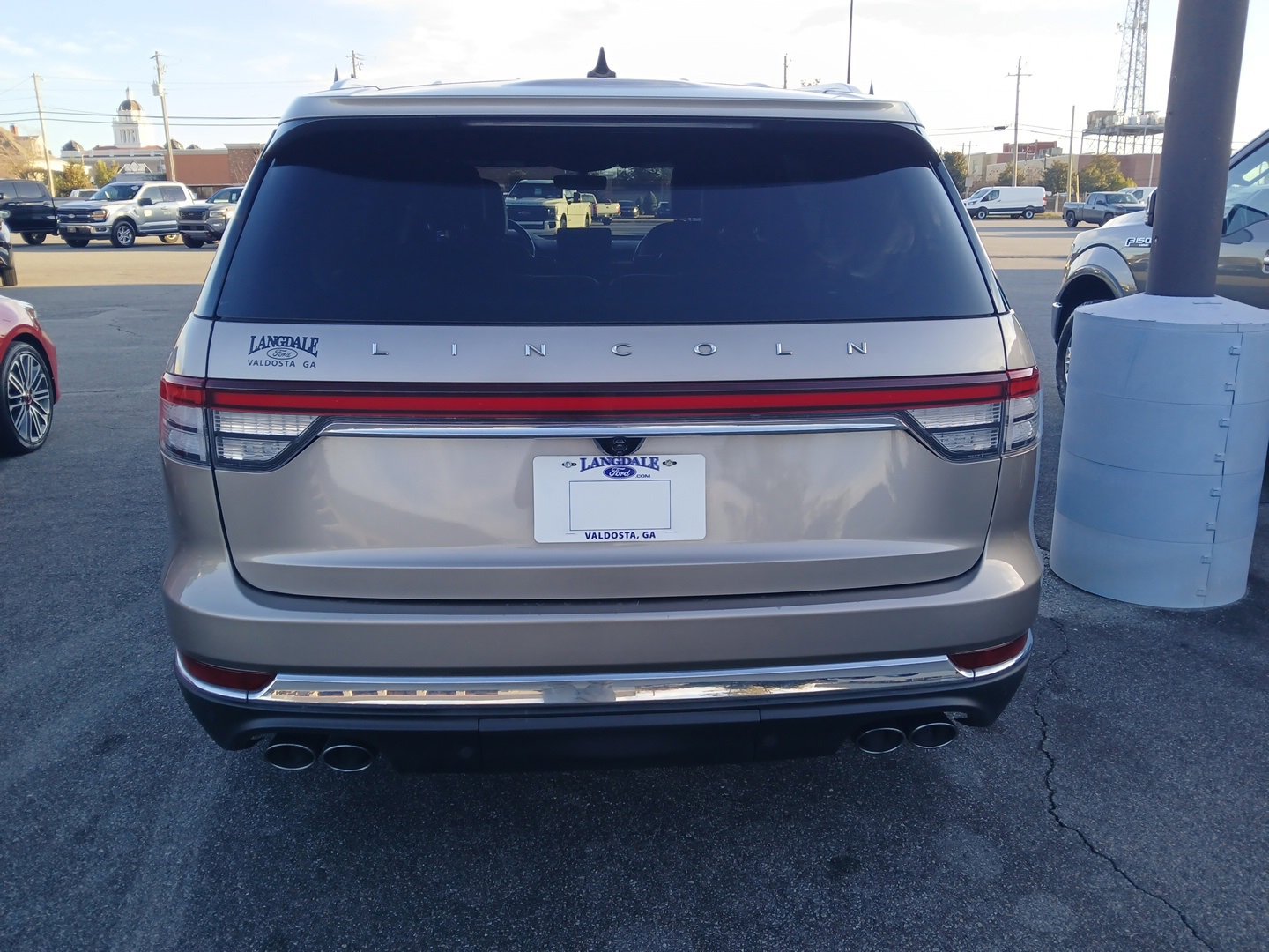 Used 2021 Lincoln Aviator Reserve w/ Equipment Group 201A image 6