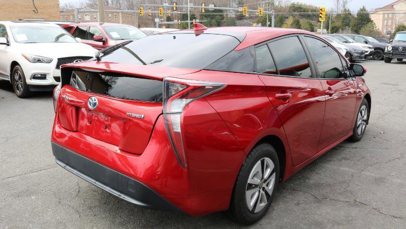 Used 2016 Toyota Prius Three w/ Advanced Technology Package image 6