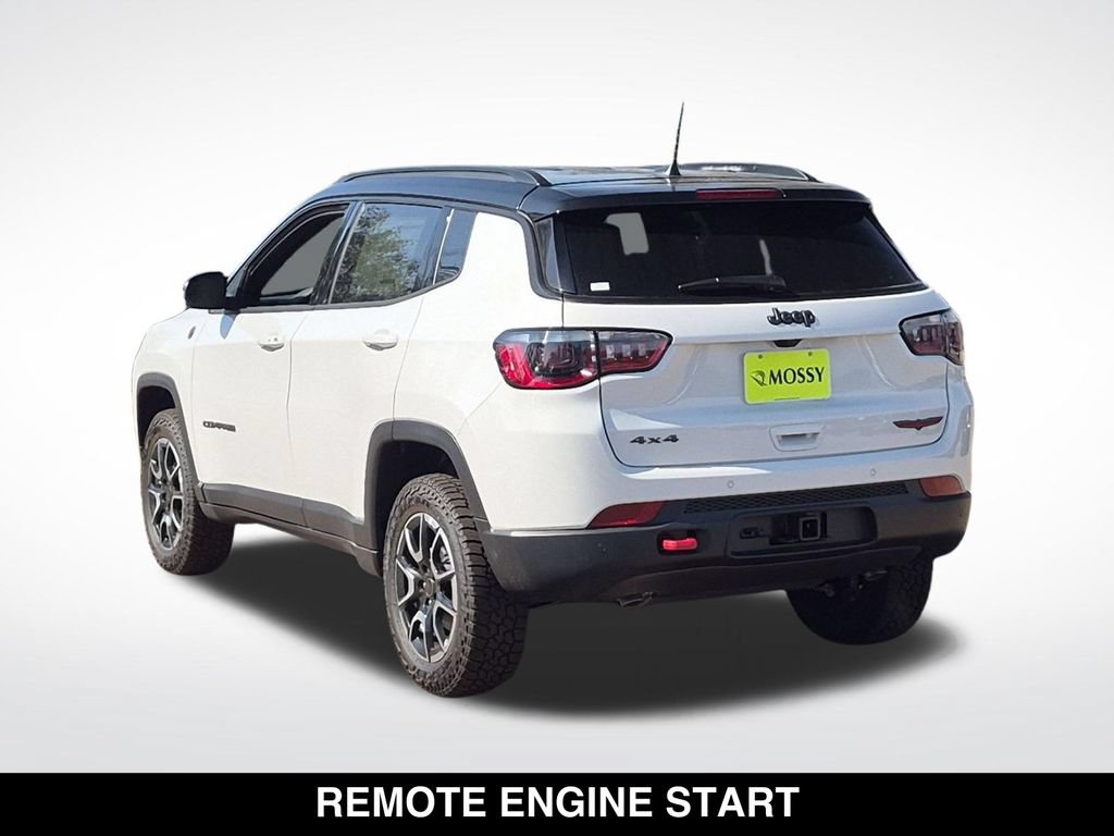 New 2026 Jeep Compass Trailhawk w/ Trailer Tow Group AWD/4WD image 7