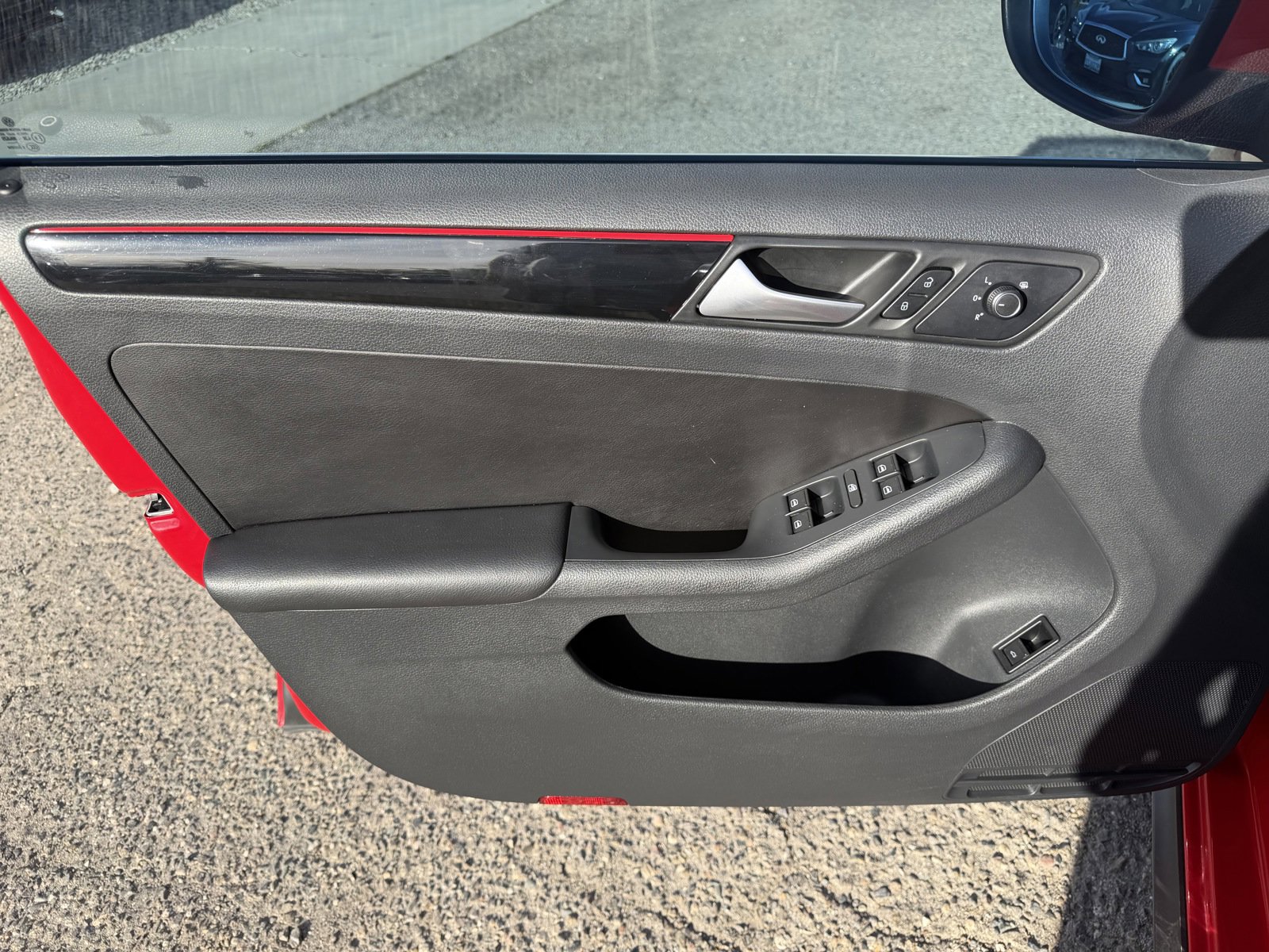 Used 2018 Volkswagen Jetta GLI FWD image 13