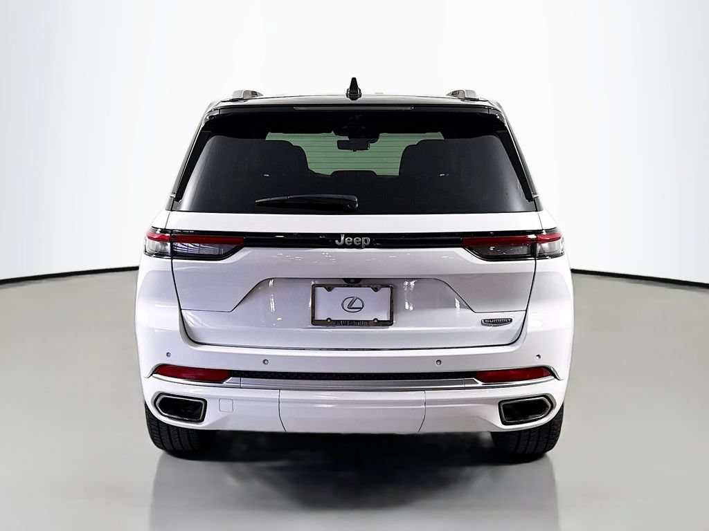 Used 2022 Jeep Grand Cherokee Summit AWD/4WD image 6