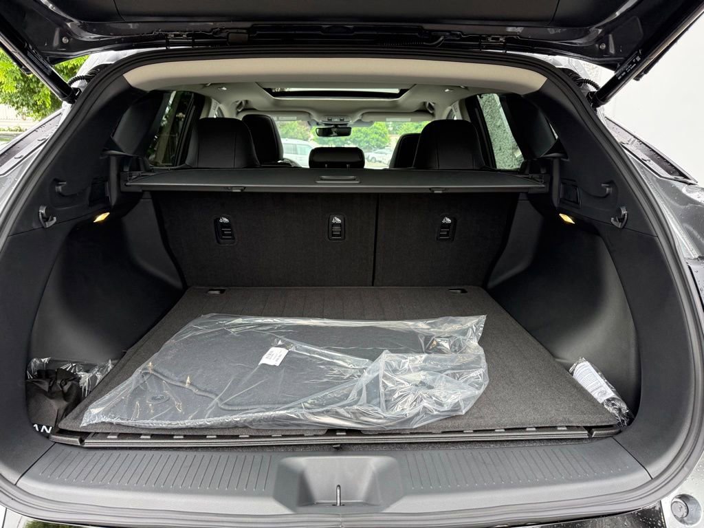 New 2026 Nissan Murano Platinum w/ Cargo Package AWD/4WD image 10