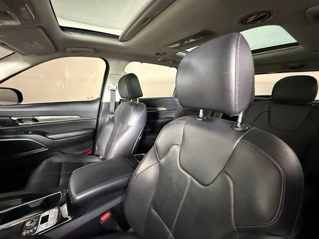 Used 2022 Kia Telluride SX AWD/4WD image 5