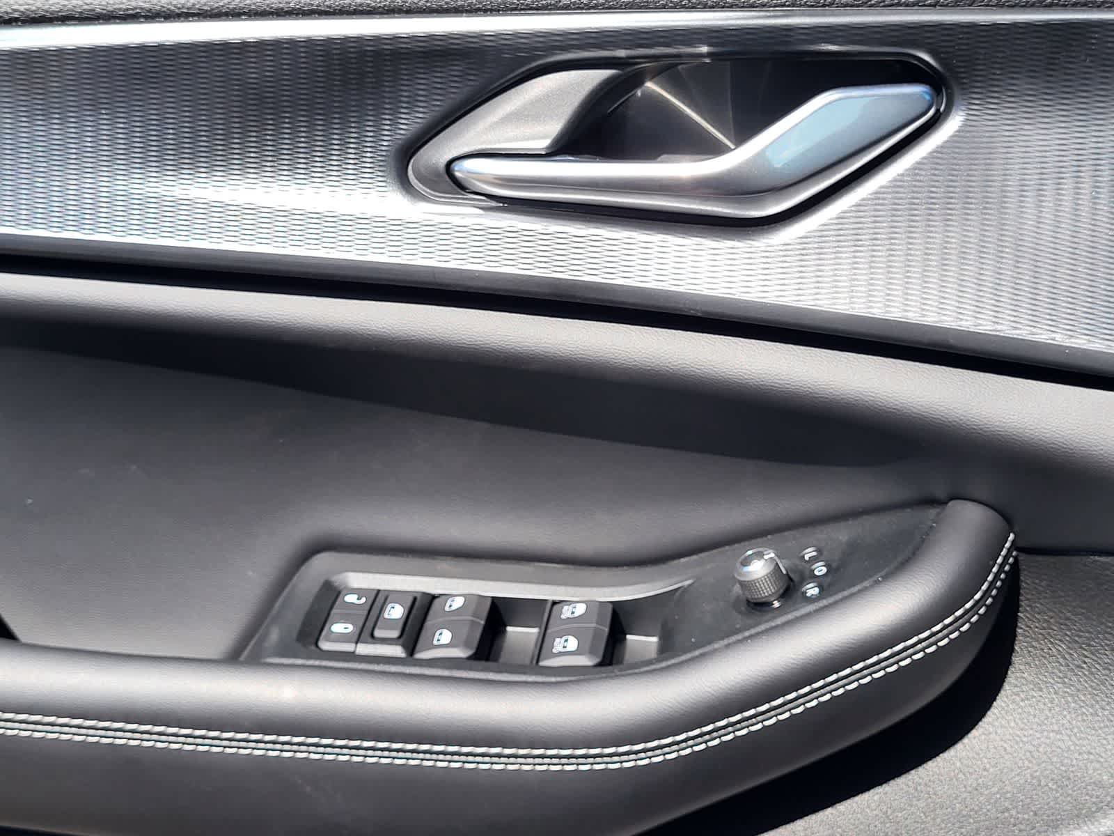 New 2026 Jeep Grand Cherokee L 4WD image 13