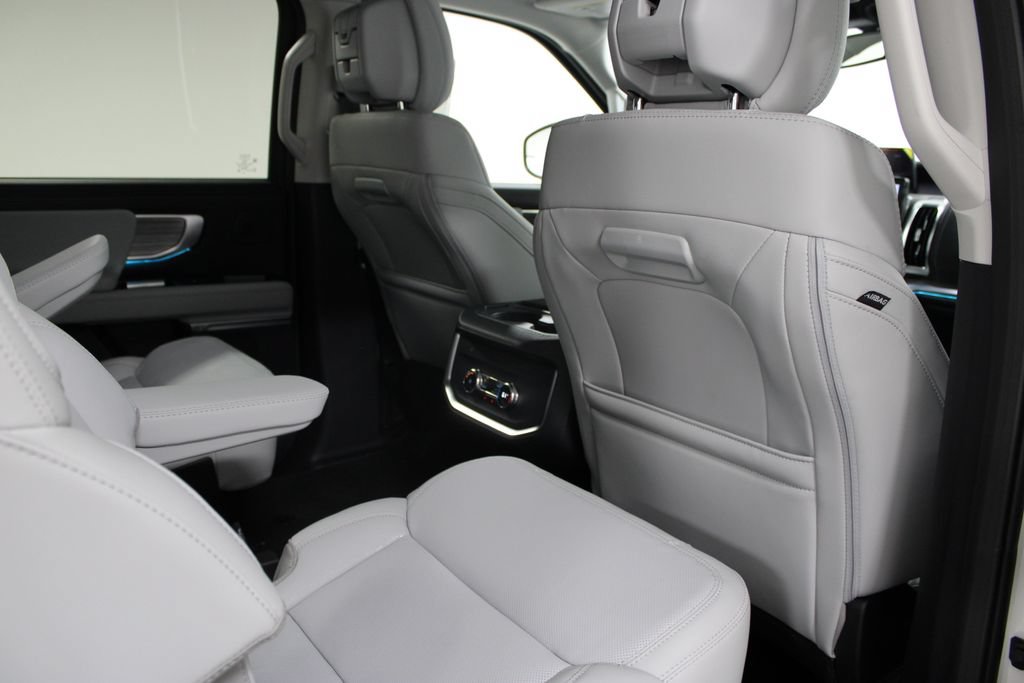 New 2027 Ford Expedition Platinum RWD image 28