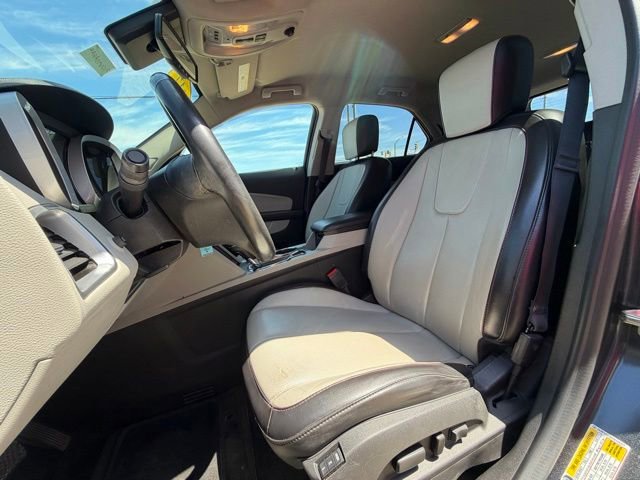 Used 2017 Chevrolet Equinox Premier w/ Enhanced Convenience Package AWD/4WD image 13