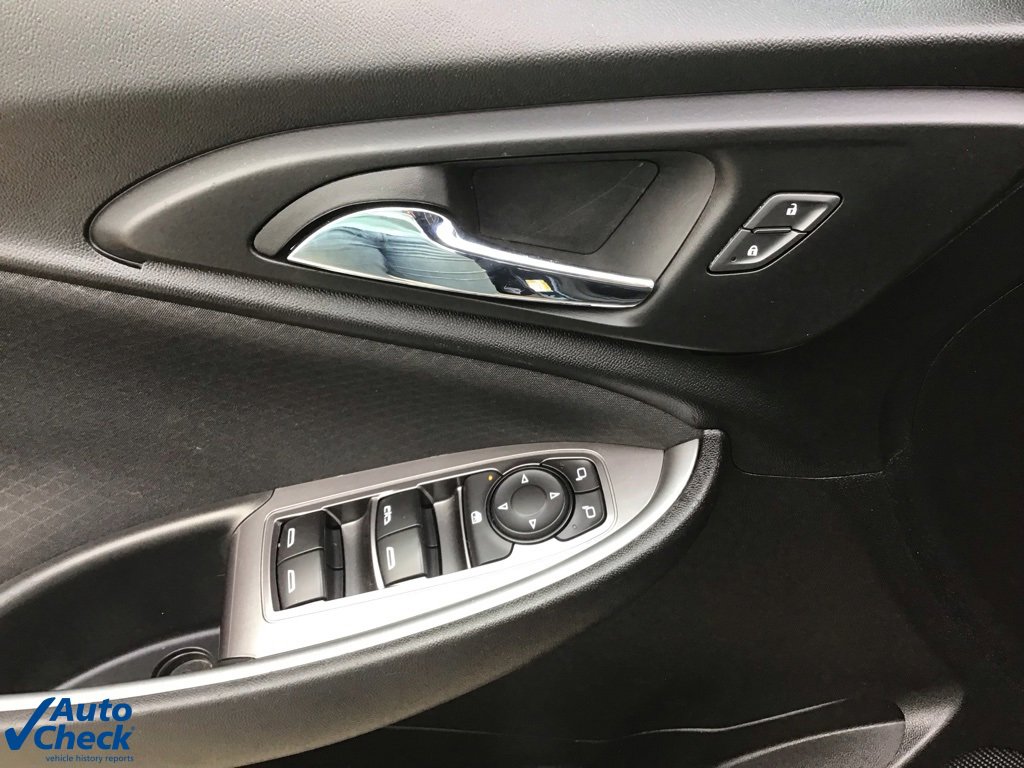 Used 2022 Chevrolet Malibu LT image 21