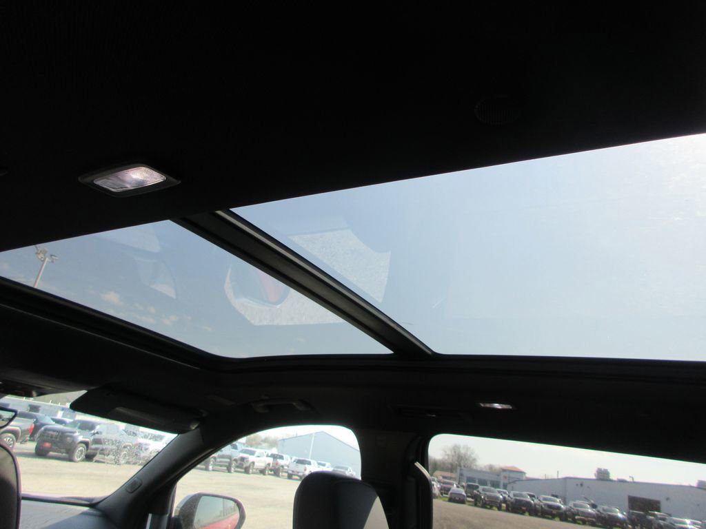 New 2026 GMC Acadia Elevation image 16