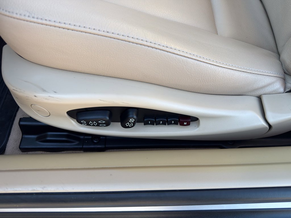 Used 2006 BMW 325Ci Convertible image 15