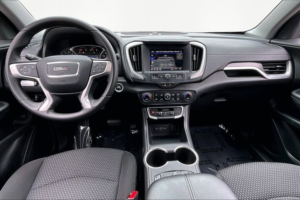 Used 2023 GMC Terrain SLE w/ Driver Convenience Package image 7