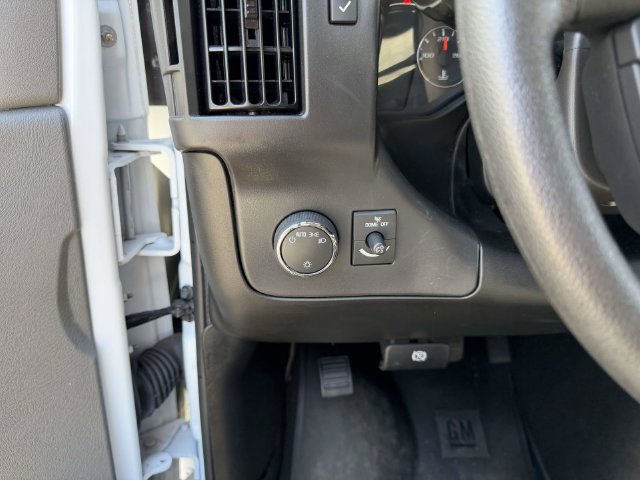 Used 2025 GMC Savana 3500 LT w/ LT Preferred Equipment Group RWD image 27