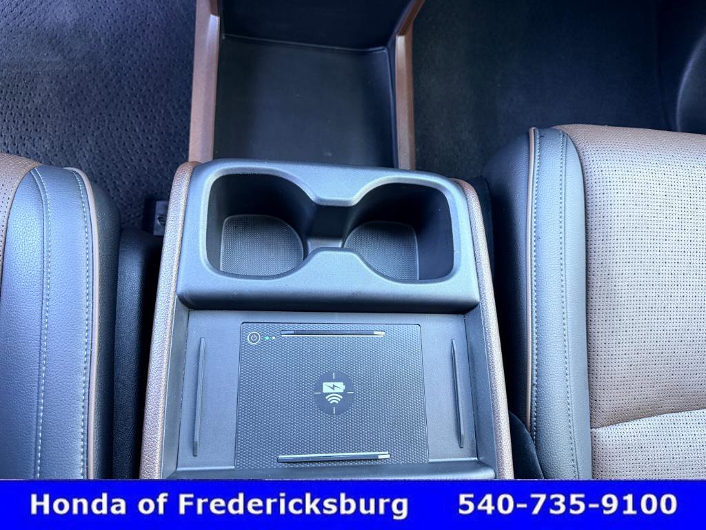 Certified 2025 Honda Odyssey Elite image 48