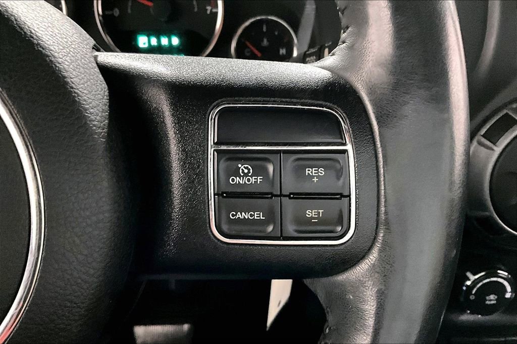 Used 2017 Jeep Wrangler Unlimited Willys image 12