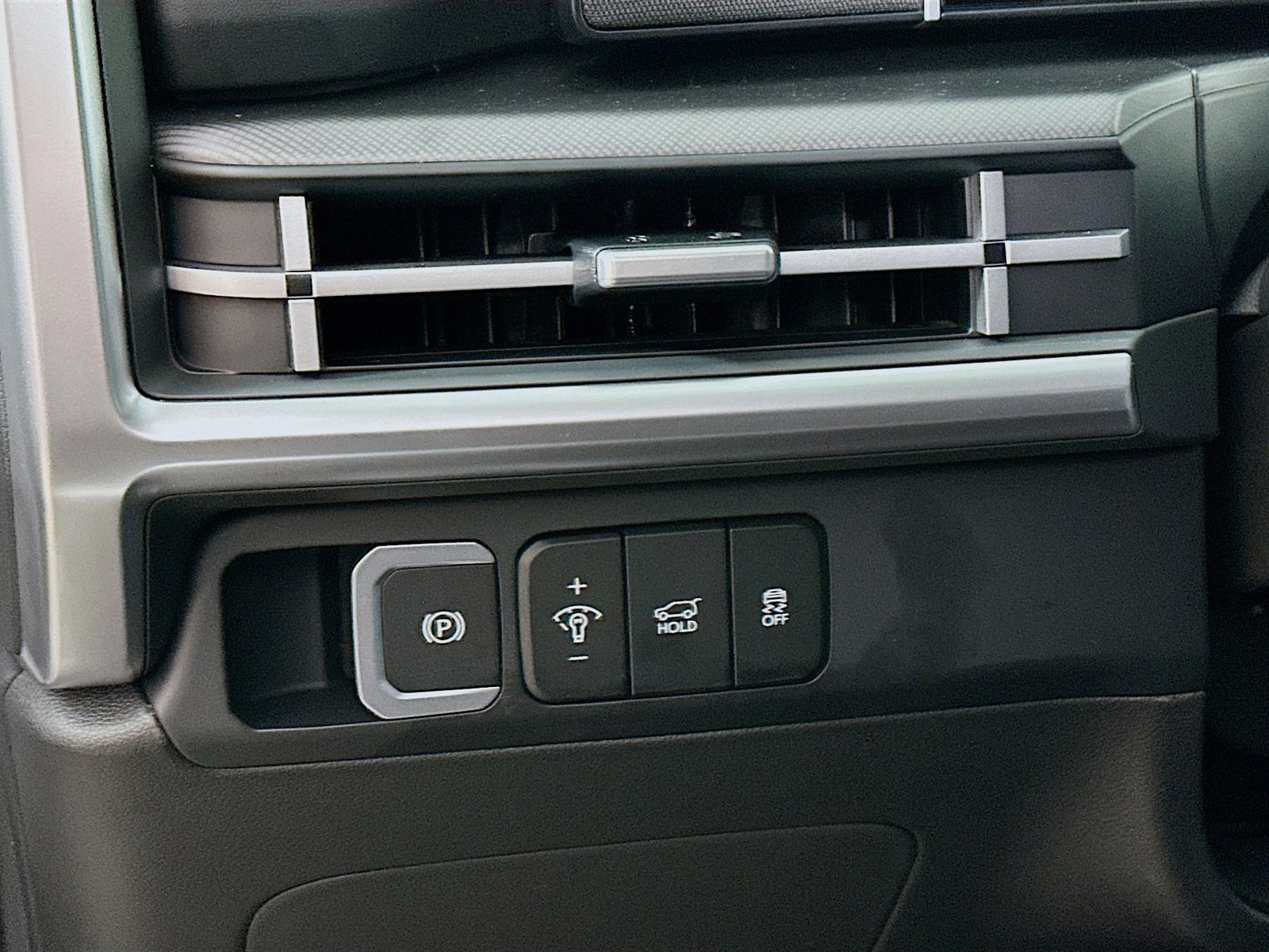 New 2025 Hyundai Santa Fe SE image 10