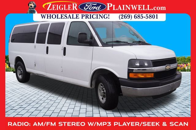 Used 2016 Chevrolet Express 3500 LT w/ LT Preferred Equipment Group image 4