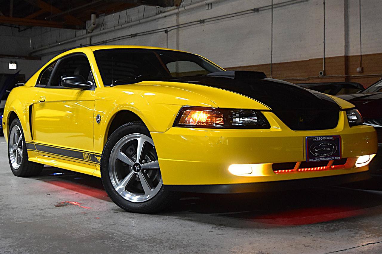 Used 2004 Ford Mustang Mach 1 RWD image 4