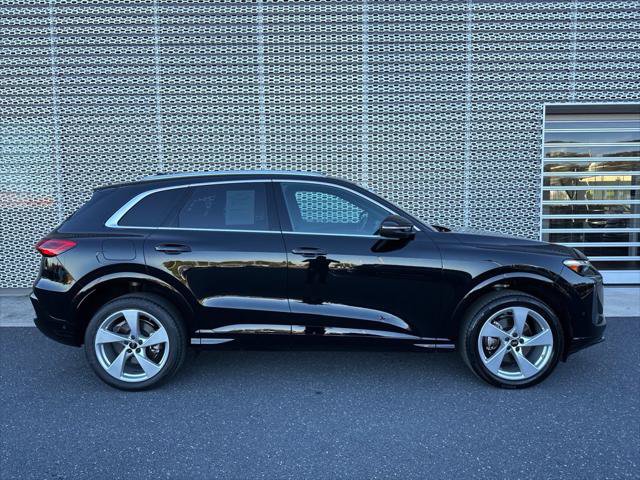 Certified 2025 Audi Q5 Premium w/ Premium Plus AWD/4WD image 2