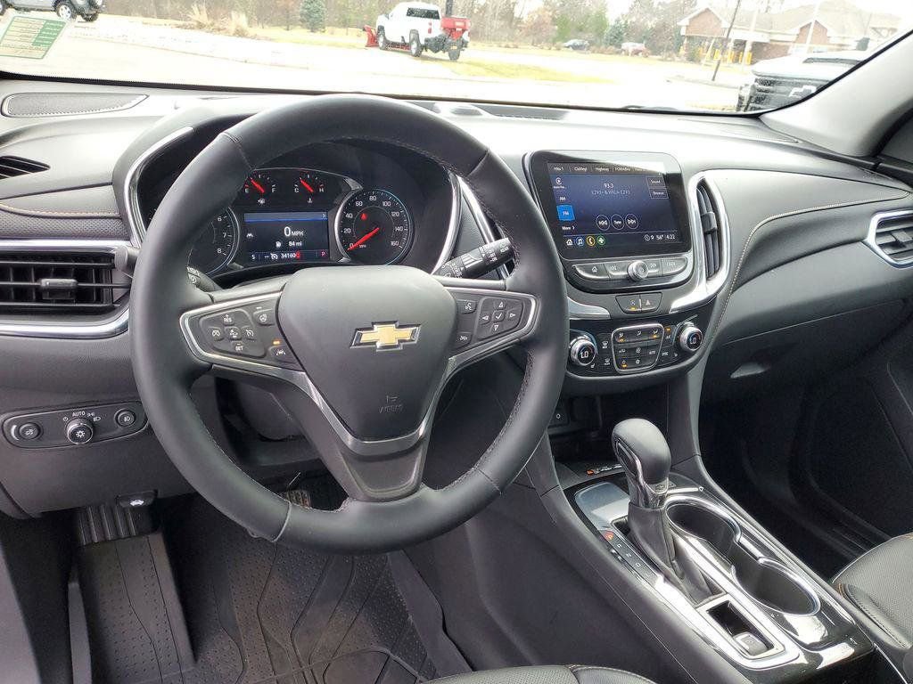 Used 2023 Chevrolet Equinox Premier image 7